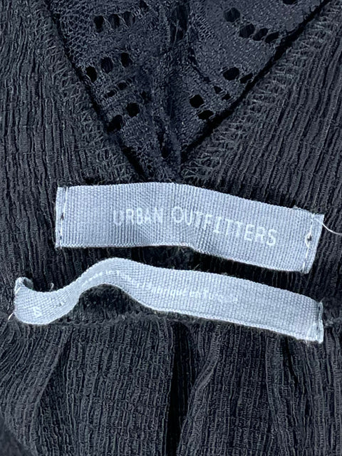 Blusa Urban Outfitters Encaje Sin Mangas Negro-Talla S