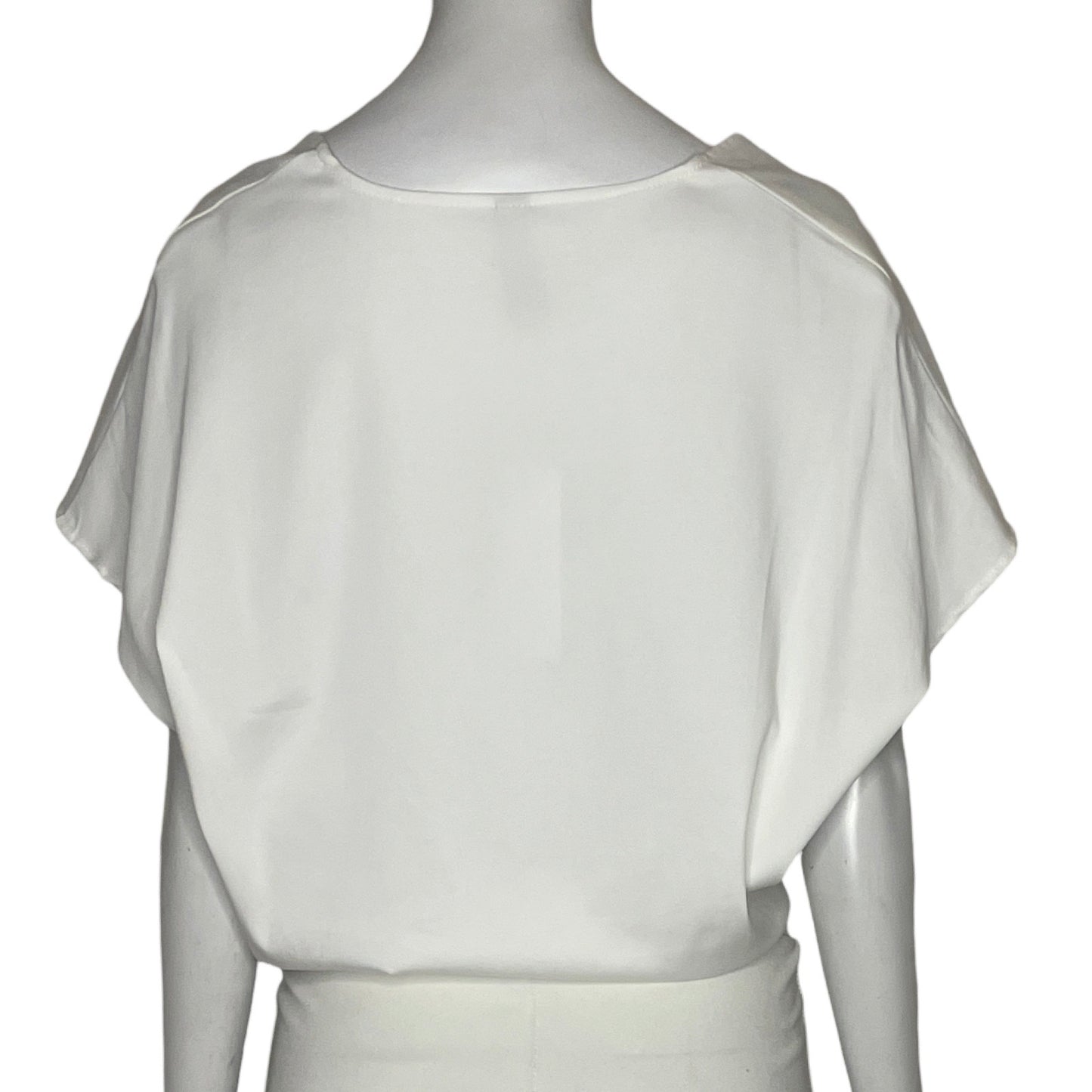 Blusa Adriana Fernandez Cuello V Cruzada
Blanco-Talla S