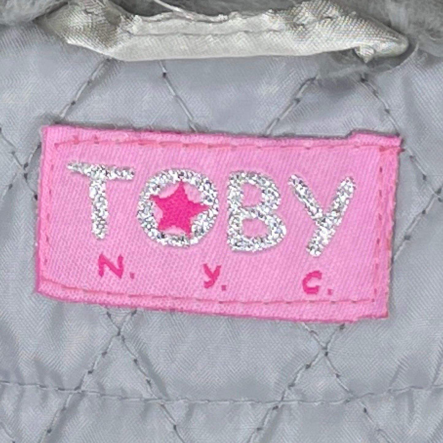 Abrigo Toby NYC Lentejuelas Sin Mangas Gris-
Talla 4