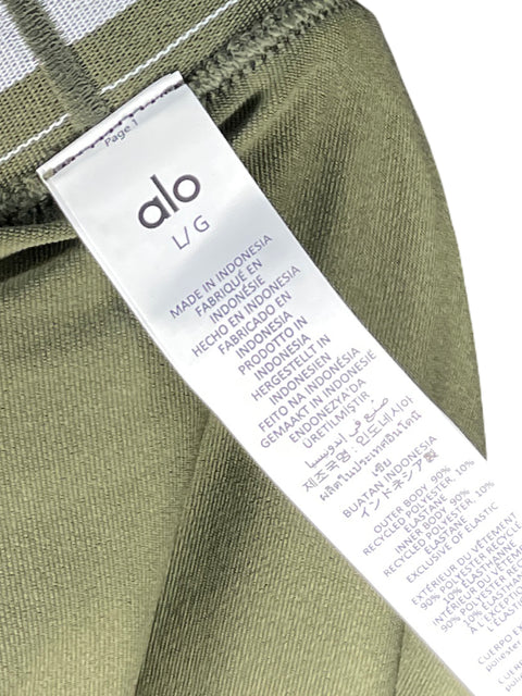 Short Alo Mariposa Verde-Talla L