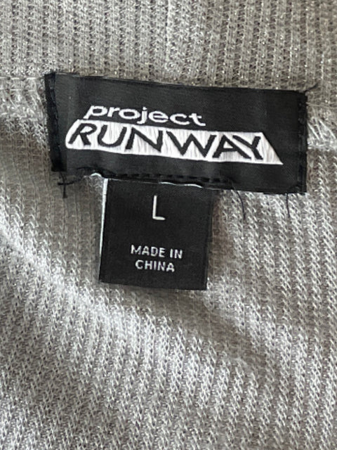 Sueter Project Runway Manga Larga Brillante Gris-Talla L