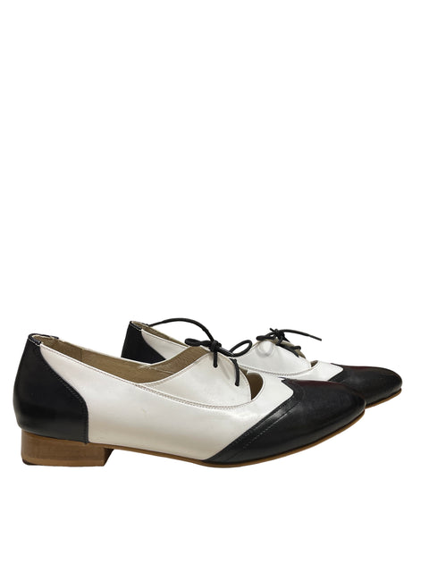 Calzado Mitu Valentina Blanco y Negro - Talla 10