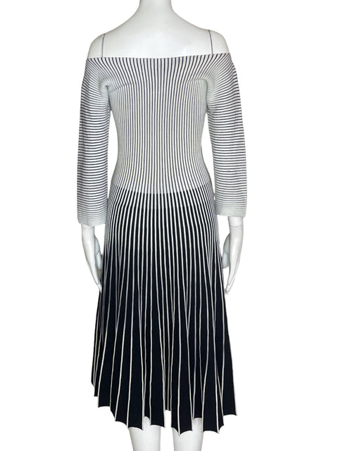 Vestido Emporio Armani Plizado Gris- Talla 44