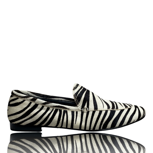 Calzado Banana Republic  Mocasín Animal Print Cebra- Talla 8