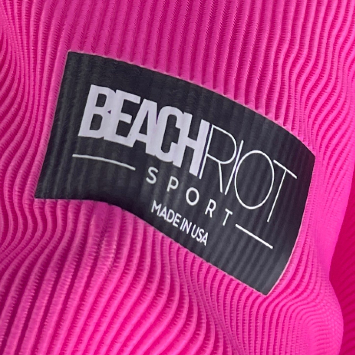 Pantalón Beachriot Líneas Fuscia - Talla L