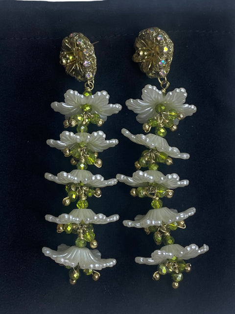 Aretes Michelle Ferrer Flor Blanco-Talla U