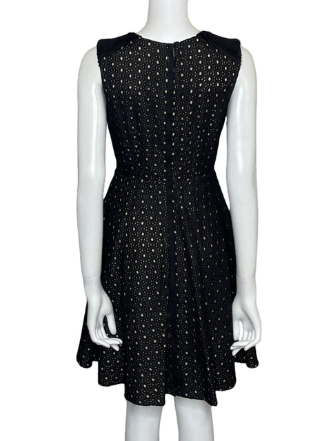 Vestido Vince Camuto Troquelado Mini Negro-Talla 6