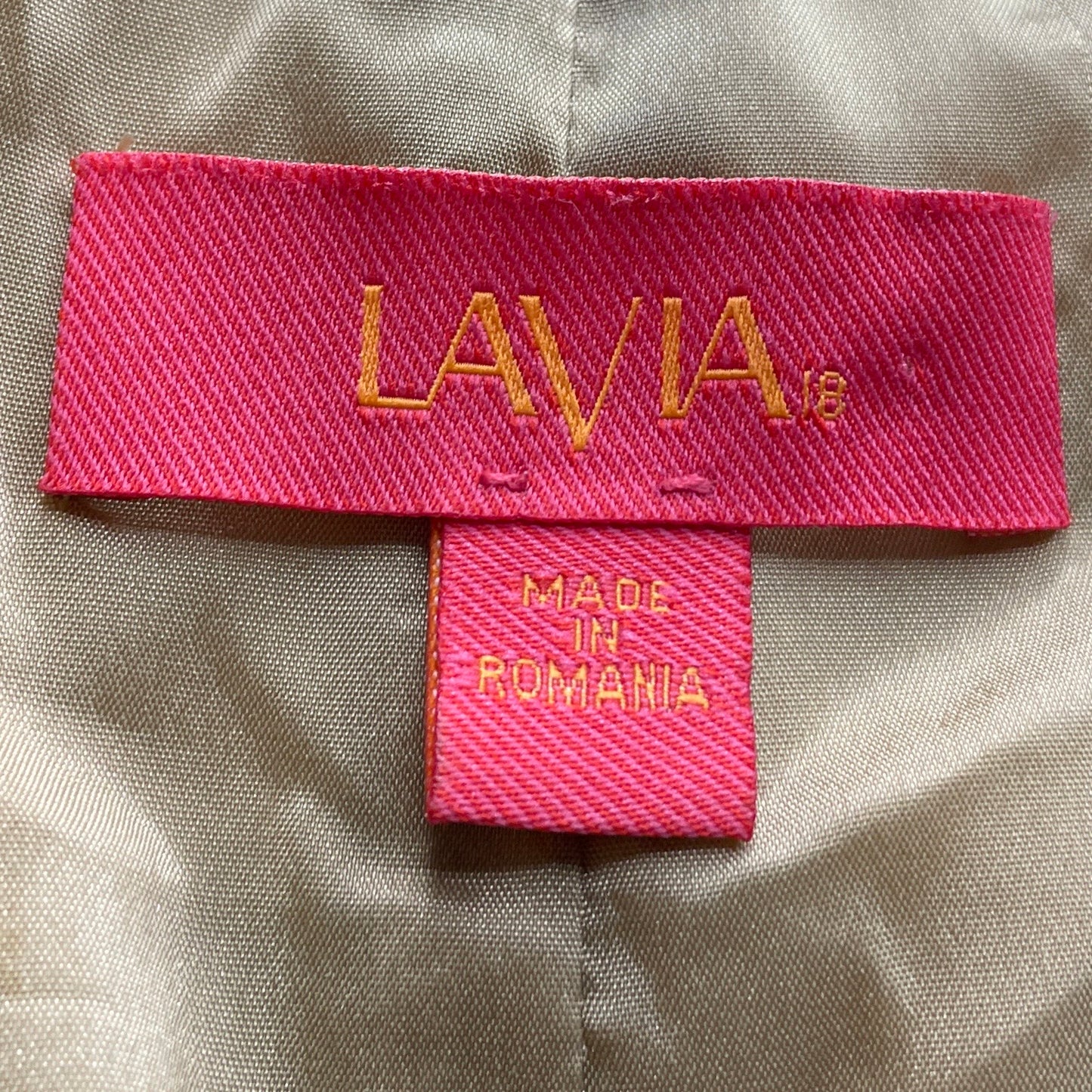 Vestido LaVia18 Cuello V Sin Mangas Beige-Talla 
40