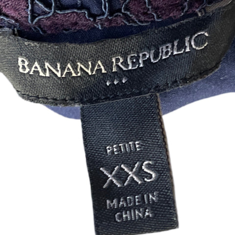 Blusa Banana Republic Encaje 
Vuelos Morado-Talla XXS