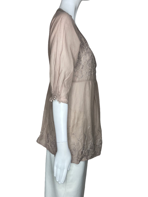 Blusa BCBG Bordado Mangas Corta Beige-Talla L