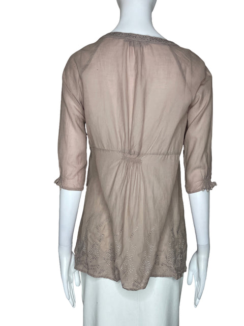 Blusa BCBG Bordado Mangas Corta Beige-Talla L