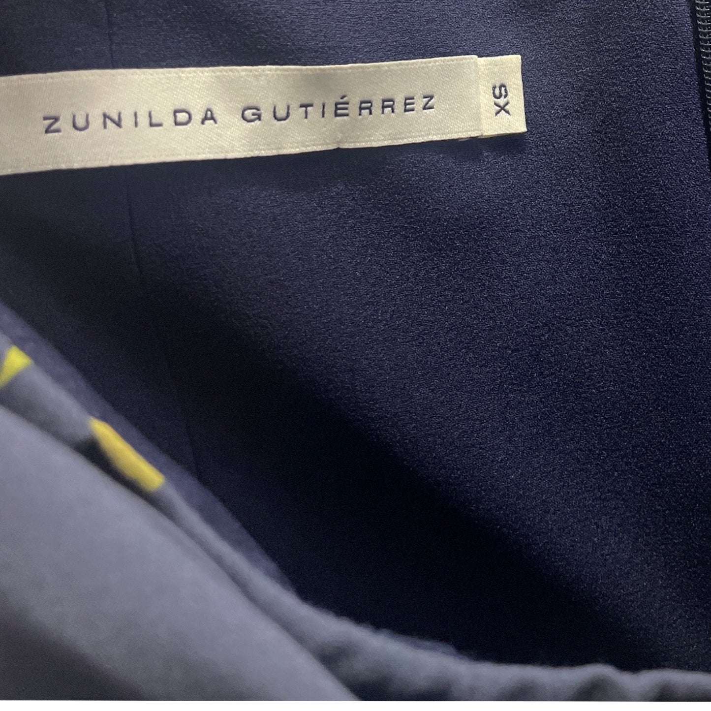 Vestido Zunilda Gutierrez Mangas Medio Hombro 
Azul-Talla XS