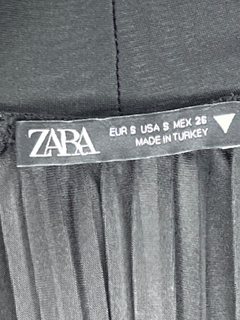 Vestido Zara Plizado Midi Negro-Talla S