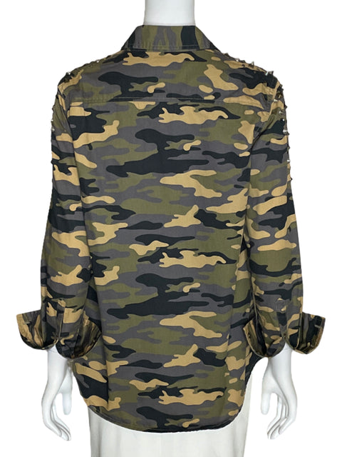 Camisa TrueReligion Camiflada Tachas Verde-Talla S