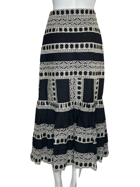 Falda Zara Bordada Midi Negro-Talla M