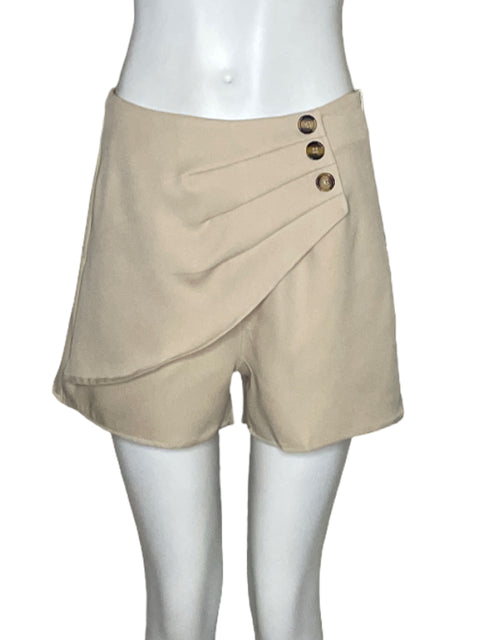 Short Asimétrico Botones Beige - Talla S