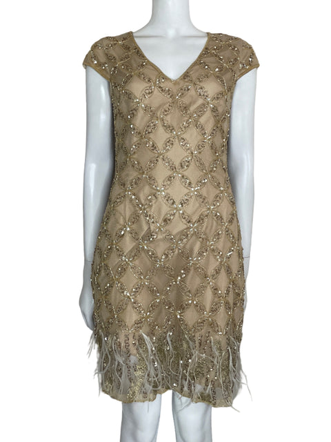 Vestido Kay Unger Apliques Feathers Dorado - Talla 6