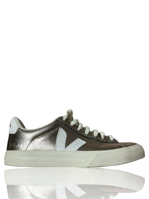Zapato Veja Modelo Campo Metalizado Dorado - Talla 39