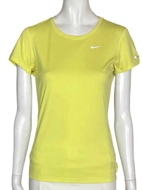 Blusa Nike Tshirt Manga corta Ajustado Deportivo Amarillo - Talla S