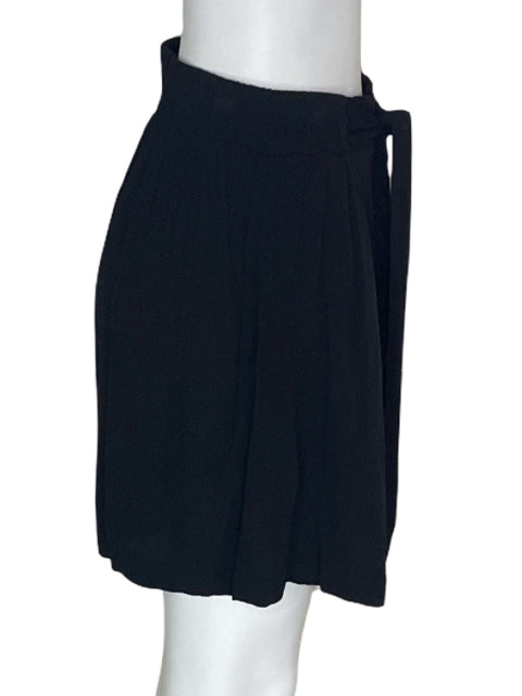 Short Zara Basic Fluido Negro - Talla M
