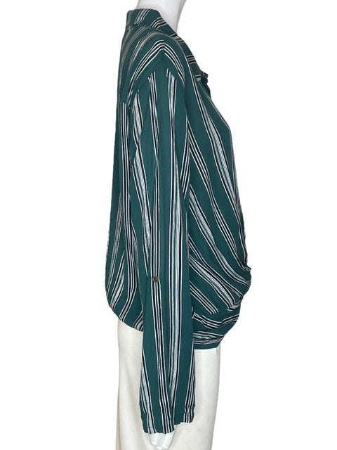Blusa Self E Rayas Botones Manga larga Verde - Talla XL
