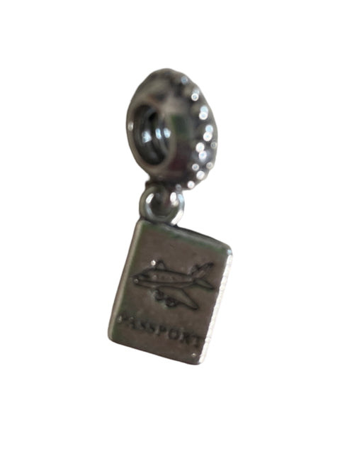 Dije Pandora Pasaporte Plata 925