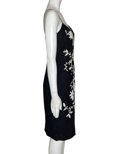Vestido Kay Unger Bordado Floral Negro - Talla 6