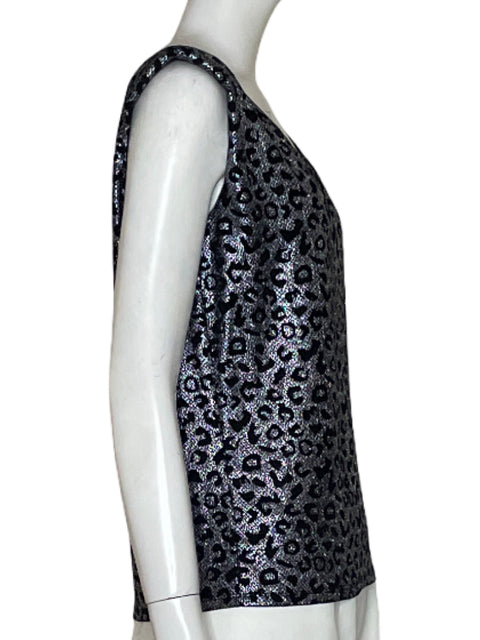 Top Morgan Cuello V Metalizado Plateado - Talla M