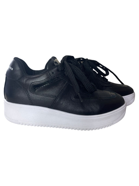 Zapatilla Hush Pupies Suela alta Acolchado Cordones Negro - Talla 36