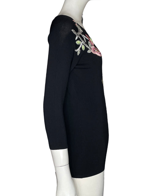 Blusa Attitude Knit Bordado Floral Negro - Talla M