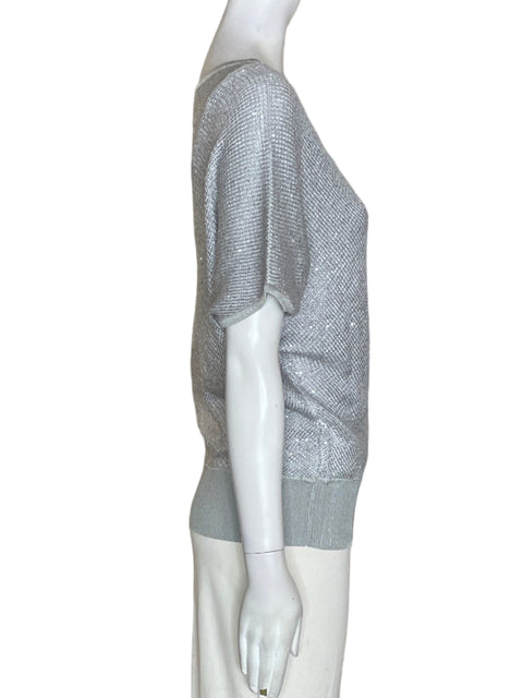Blusa White House Black Market Brillo Manga corta Gris - Talla XS