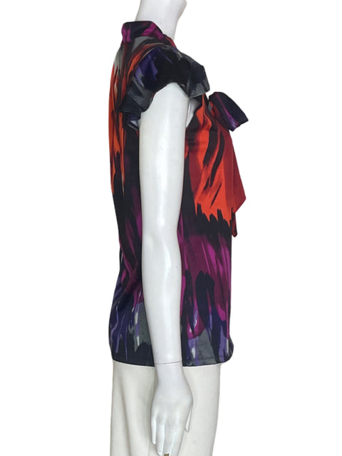 Blusa Simplicity Ruchas Estampado Rojo - Talla S