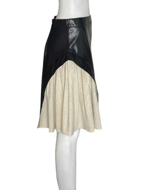 Falda Micas Oliuretano Suelto Negro - Talla M