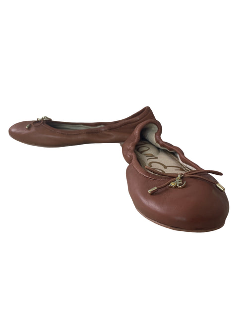 Zapato Sam Edelman Cerrado Lasito Marrón - Talla 5