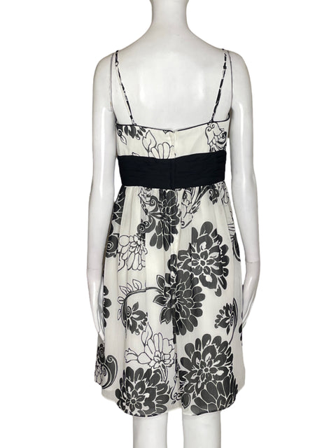 Vestido White House Black Market Estampado Floral Blanco - Talla 4