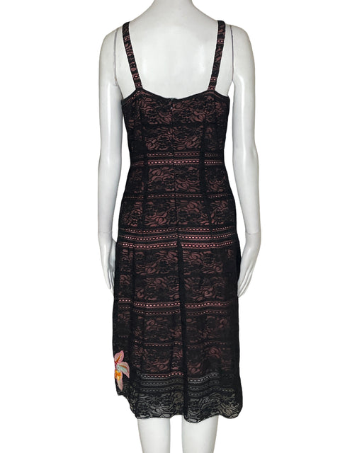 Vestido María Grazia Seven Apliques Florales Midi Negro - Talla S
