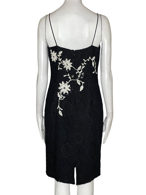 Vestido Kay Unger Bordado Floral Negro - Talla 6