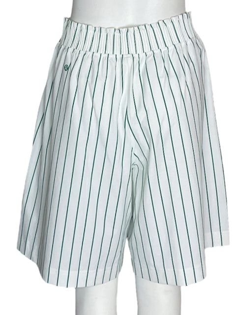 Short Lululemon Midi Bolsillo Rayas Verde - Talla M