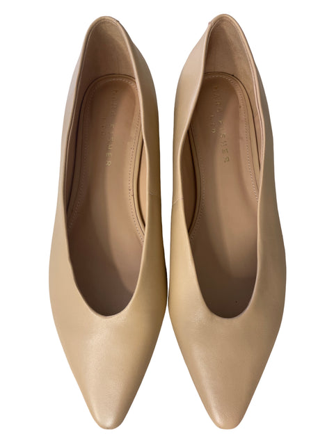 Zapato Marc Fisher Punta cerrada Tacón bajo Liso Beige - Talla 9