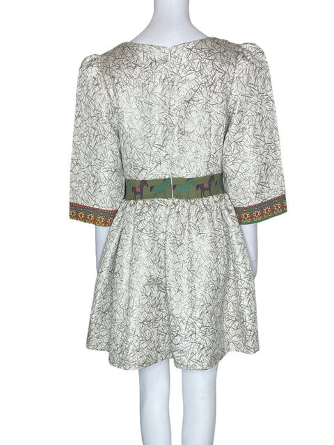 Vestido Chun Mei Na Estampado Abullonado Beige - Talla M