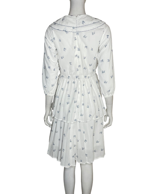 Vestido Pastel Blu Plisado Floral Blanco - Talla 16