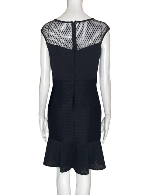 Vestido Muse Liso Encaje Negro - Talla 6
