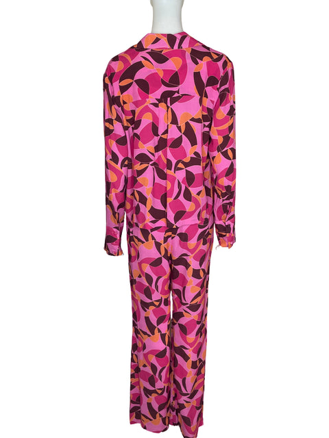 Conjunto Charlie Holiday de Viscosa Cuello v Estampado Rosado - Talla M