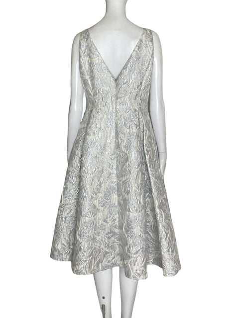 Vestido Adrianna Papell Texturizado Sin mangas Plateado - Talla 12
