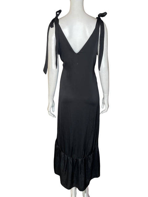 Vestido Paula Zuleta Cuello v Satinado Negro - Talla S
