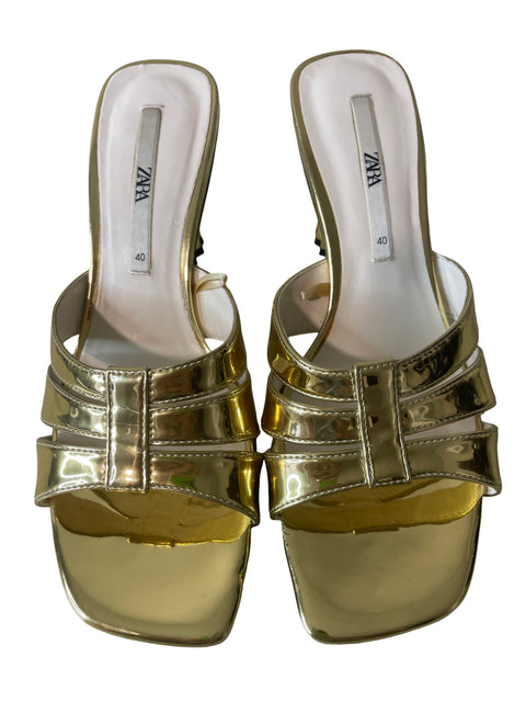 Zapato Zara Tacón bajo Punta abierta Dorado - Talla 40