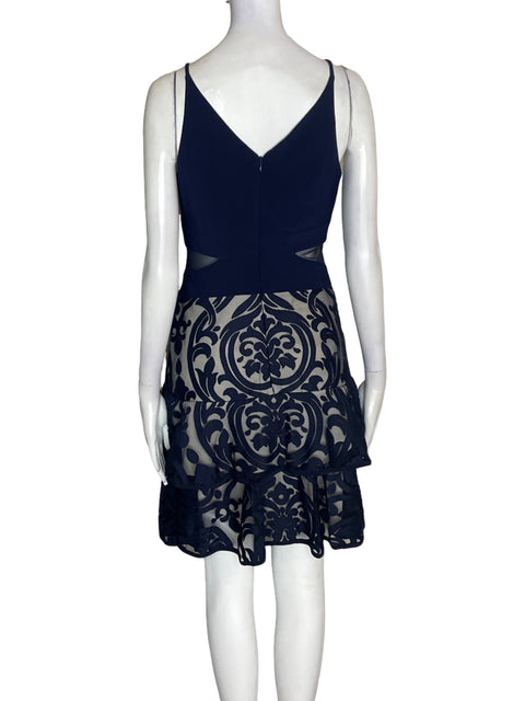 Vestido Xscape Cuello v Encaje Azul - Talla 4