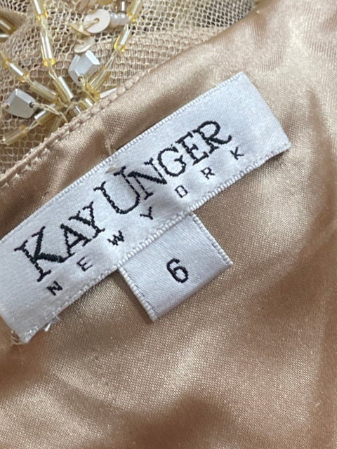 Vestido Kay Unger Apliques Feathers Dorado - Talla 6