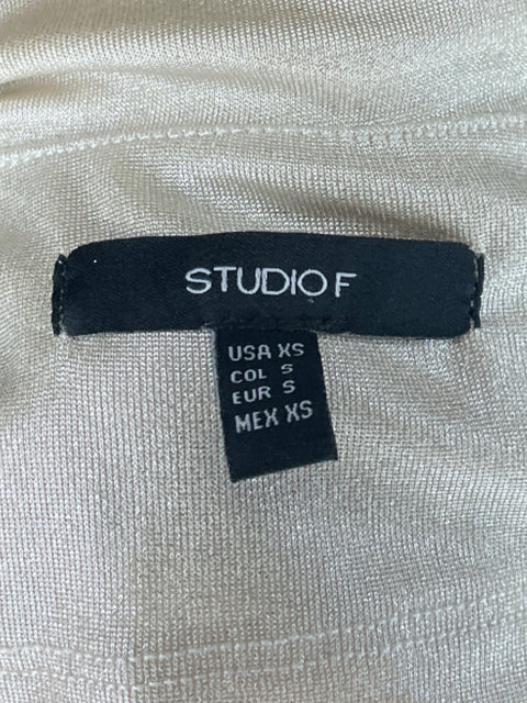 Top Studio F Nudo Metalizado Dorado - Talla XS