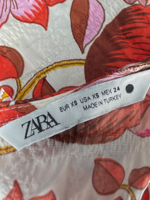 Vestido Zara Mini Floral Rojo - Talla XS